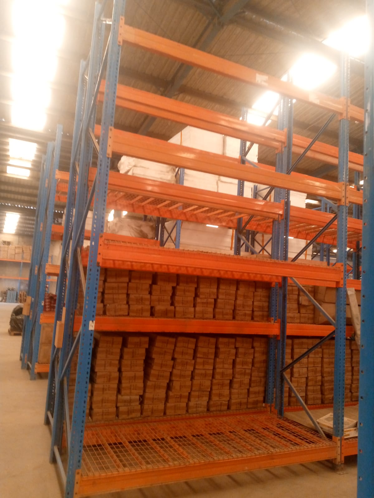 Rack Industrial Carga Pesada c/ Grelhas Metalicas ( Usada )